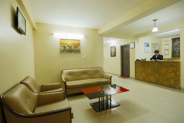Hotel Mohan Palace Manāli Eksteriør bilde