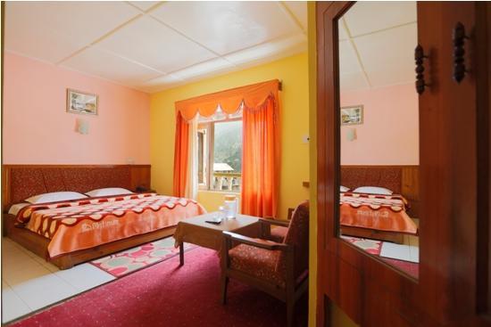 Hotel Mohan Palace Manāli Eksteriør bilde