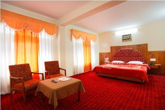 Hotel Mohan Palace Manāli Eksteriør bilde